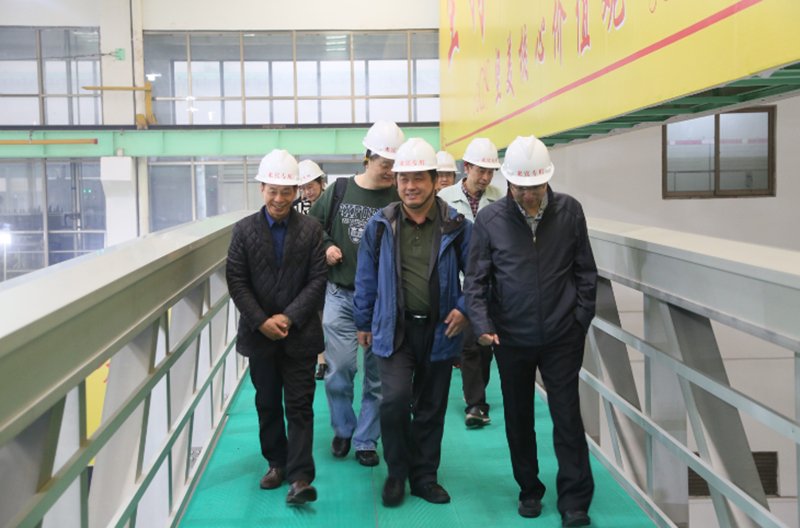 國家住建部標準考察組一行蒞臨堅美參觀考察