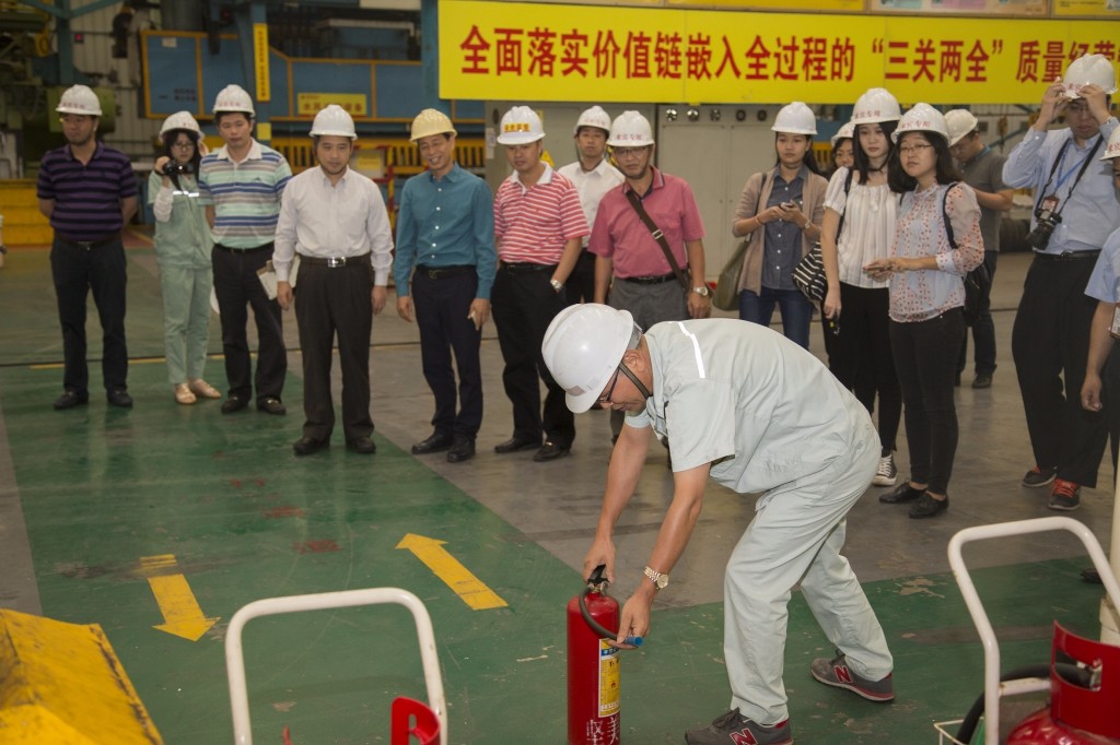 黃志豪書記到我司調研指導節后安全生產工作