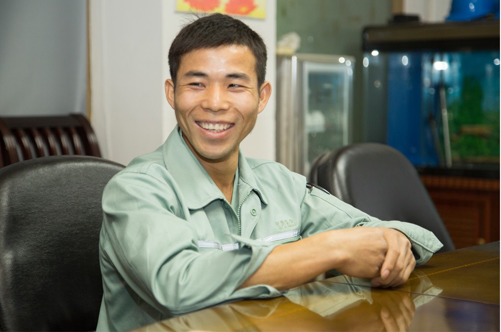 汗水澆灌的花朵終會綻放，我用雙臂撐起自己的天空 ——記俯臥撐第一名石全官專訪